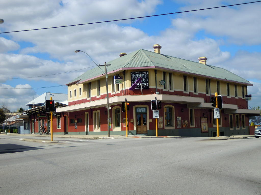 Moondyne Joe'S Hotel Fremantle Exterior photo