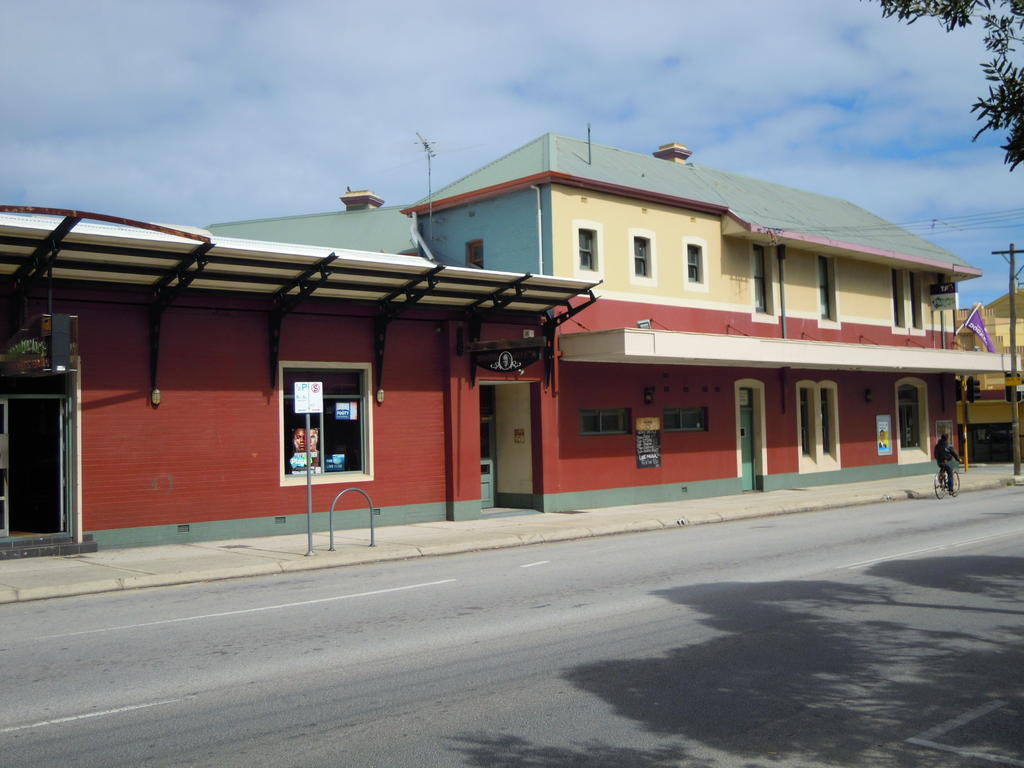 Moondyne Joe'S Hotel Fremantle Exterior photo