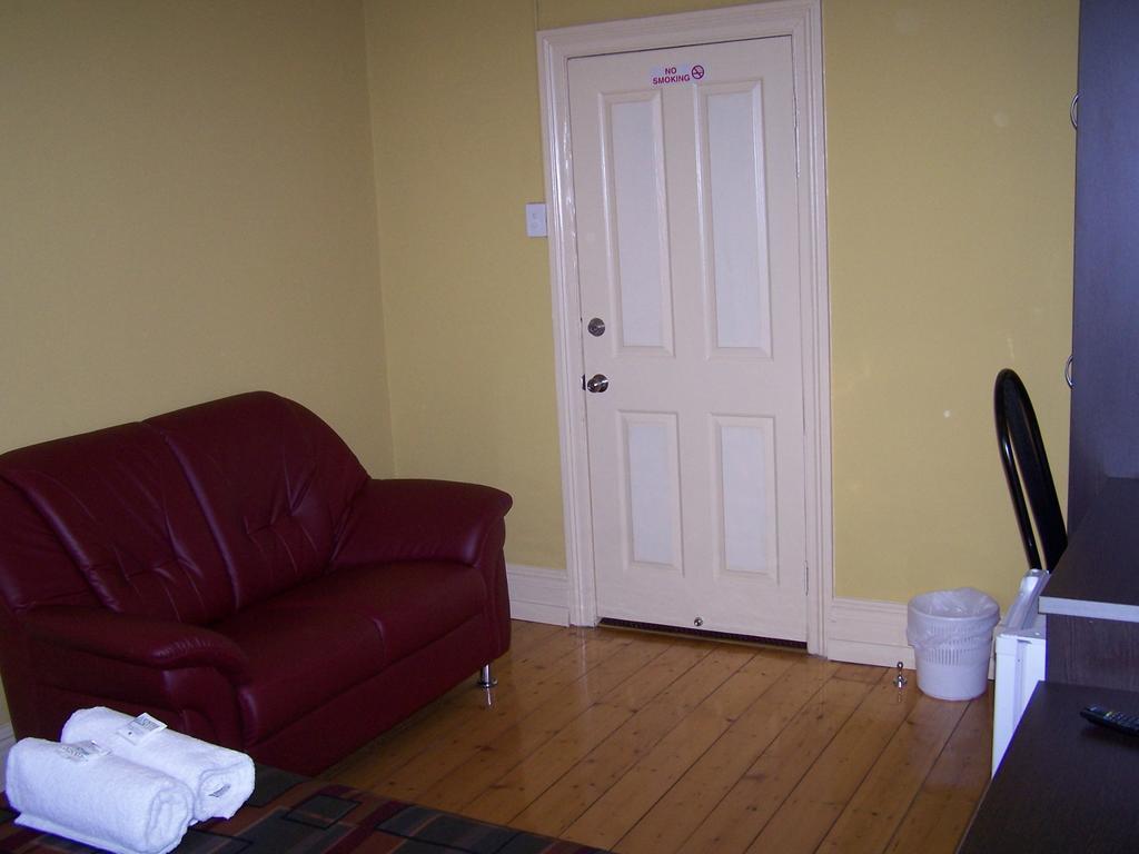 Moondyne Joe'S Hotel Fremantle Room photo